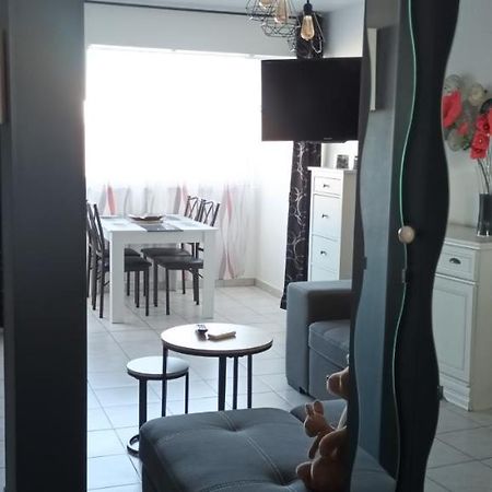 Apartamento Le Queirele Le Lavandou Exterior foto