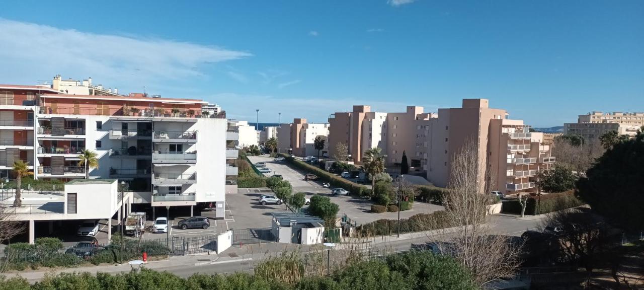 Apartamento Le Queirele Le Lavandou Exterior foto