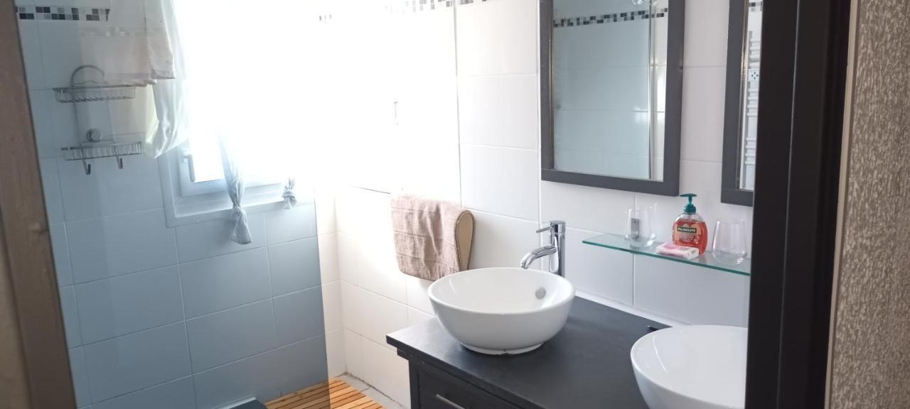 Apartamento Le Queirele Le Lavandou Exterior foto